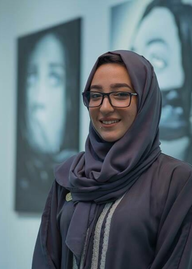 مقابلة مع الفنانة التشكيلية منار غزاوي