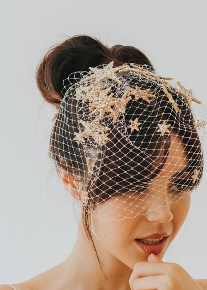 اكسسوار كريستالي للطلة الناعمة