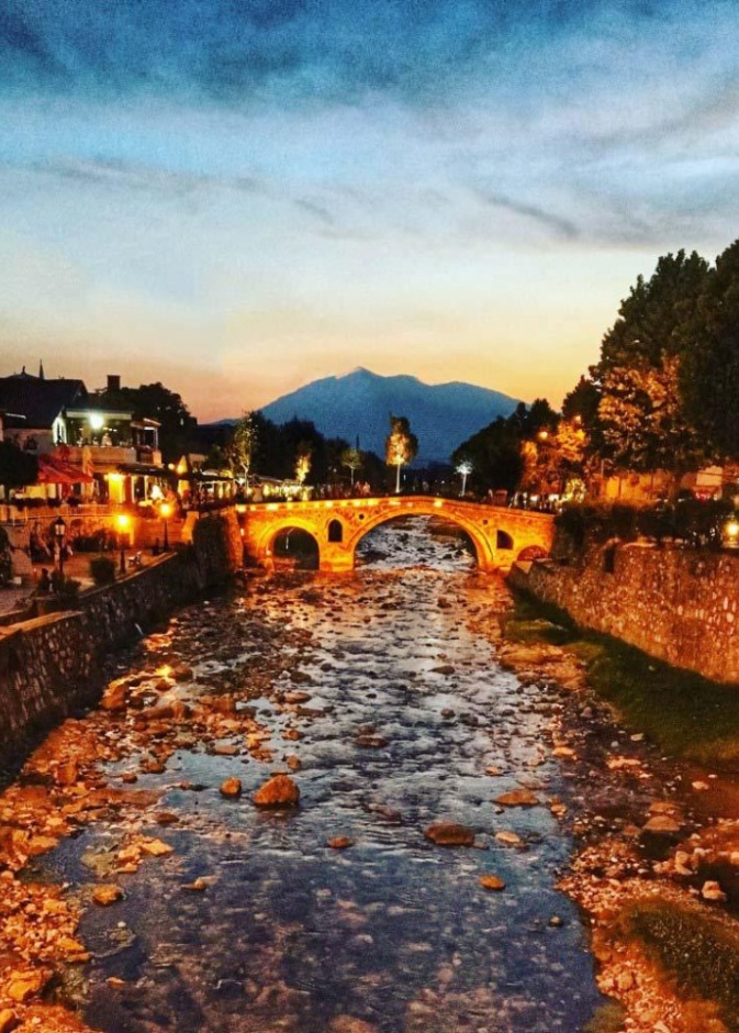 مدينة دوبروفنيك الجميلة قد تكون أكثر المدن السياحية شهرة في كرواتيا