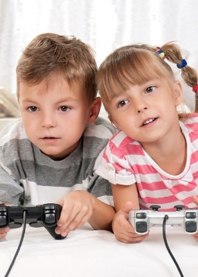 ادمان الاطفال على الكمبيوتر والالعاب الالكترونية حالة