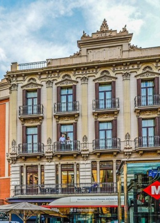 شارع كارير دي إنريك غرانادوس