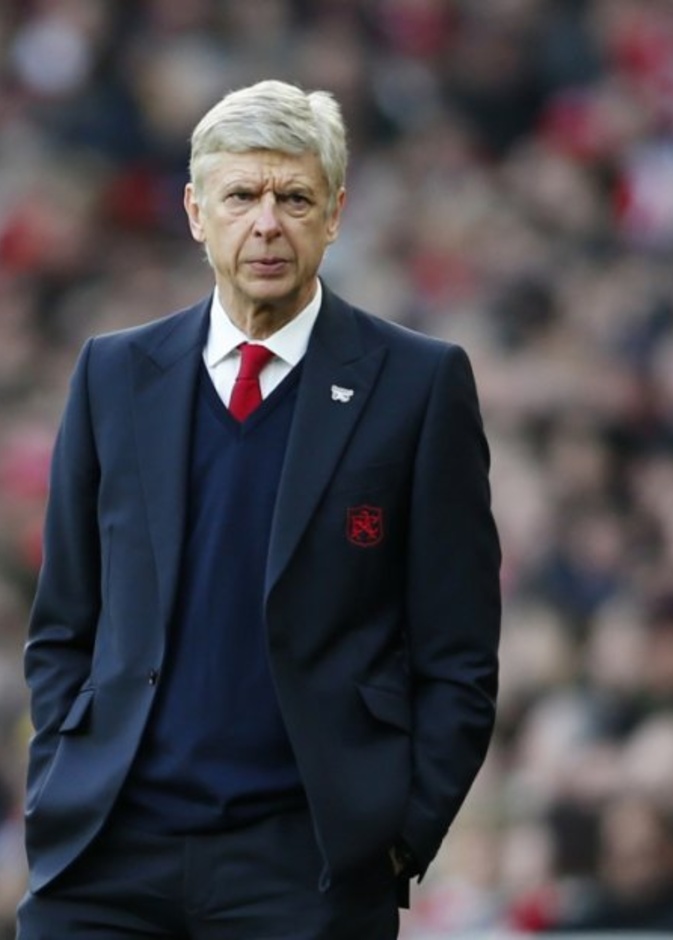 تركي آل الشيخ أجل سفره إلى سويسرا مع المنتخب