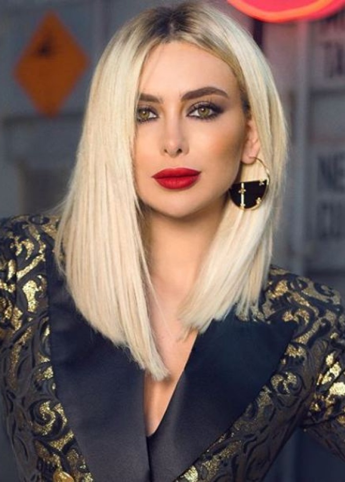 ستيفاني صليبا نجمة فوق السحاب