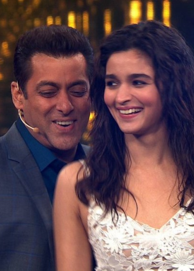 سلمان خان وعليا بهات في حفل نهائي الدوري الهندي للكريكت