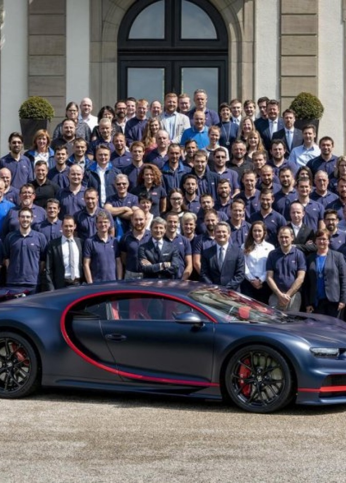 النسخة رقم 100 من Bugatti Chiron