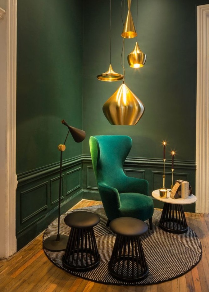  غرفة جلوس تتألق باللون الذهبي