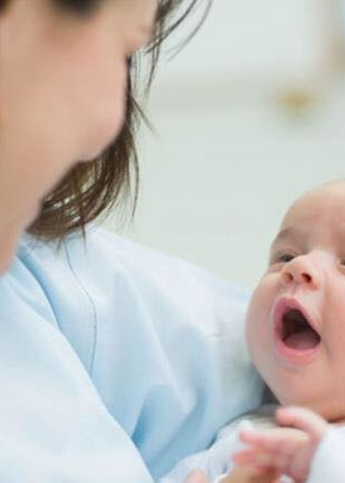 فوائد تكوين صداقات مع امهات اخريات بعد الولادة