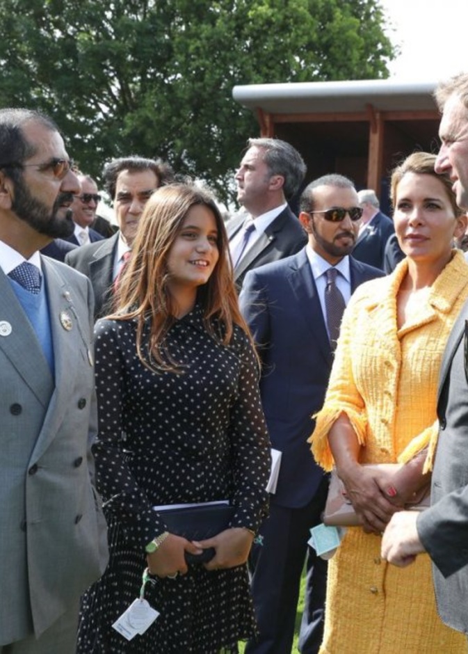 الشيخ محمد بن راشد يشهد سباق الاوكس الإنجليزي