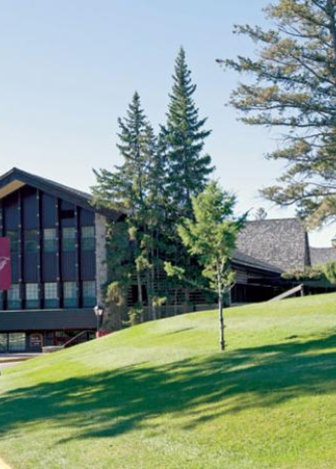 المنتجع الملكي في كندا الذي سيقضي فيه الامير هاري شهر عسله