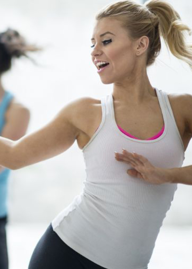 تمرينات اليوغا البسيطة مفيدة لميزان رشاقتك قبل حفل الزفاف