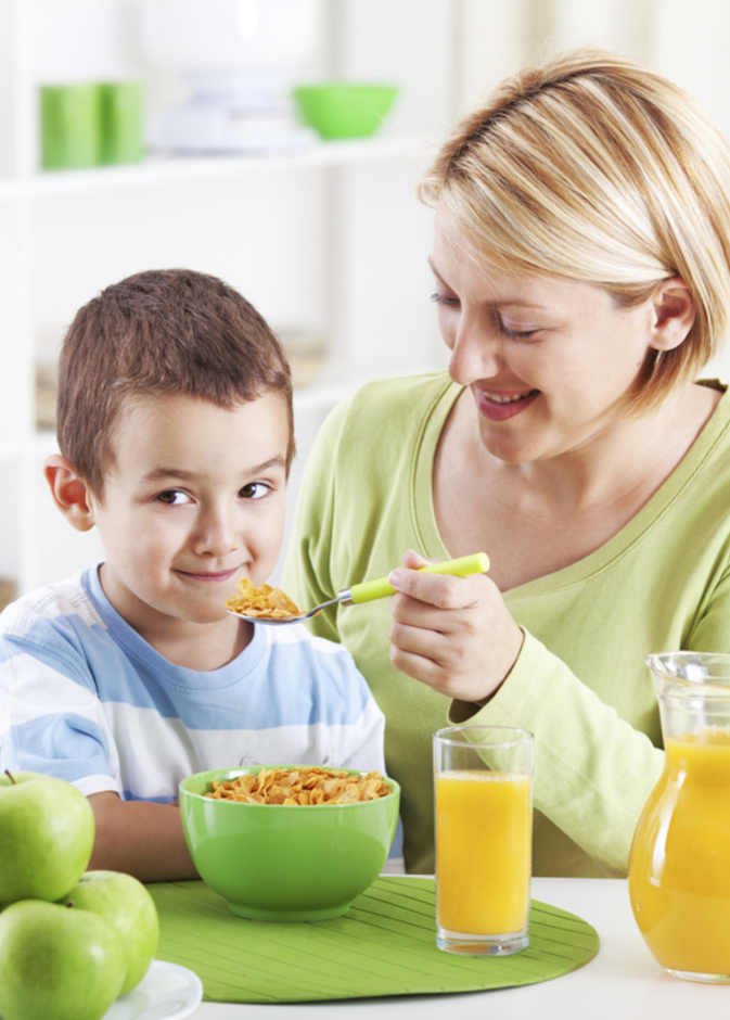 متى يحتاج الطفل الى المكملات العذائية