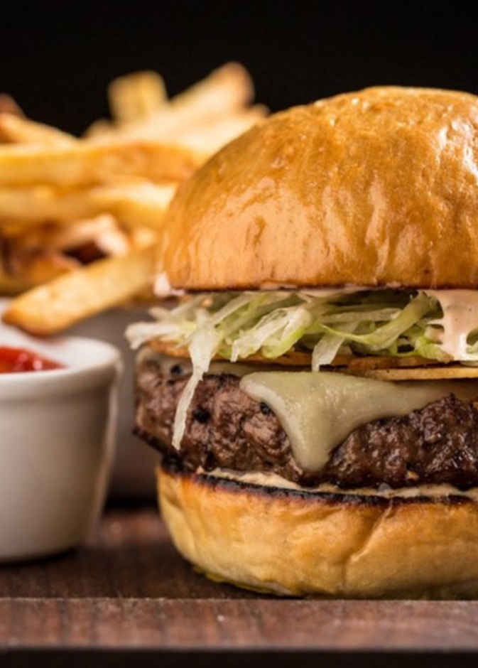  يميل مولود الجوزاء إلى التنوع في الطعام والتجديد ولا يفضل نوعا واحدا