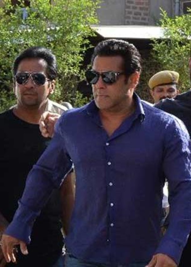  سامبات نيهرا كان يرصد تحركات سلمان خان