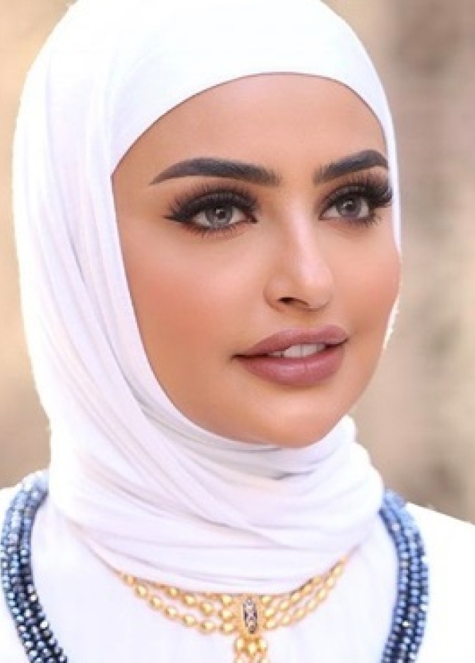  مكياج ناعم مع الآيلاينر السفلي للعروس المحجبة