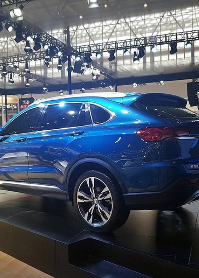 تعرفي إلى النسخة الصينية من "لامبورغيني أوروس"