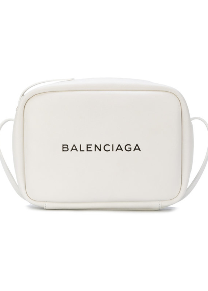 ماهي حقيبة الكاميرا camera case bag وما فائدتها؟ 