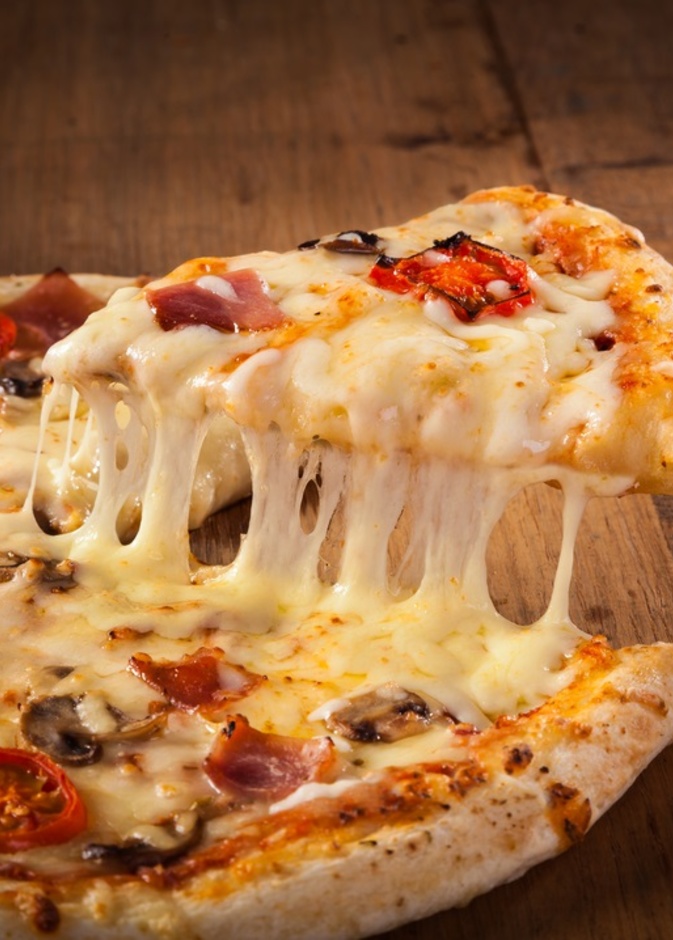 افضل انواع الجبن لعمل البيتزا