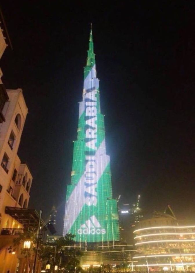 برج خليفة يشارك السعودية فرحة أول فوز عربي في مونديال روسيا