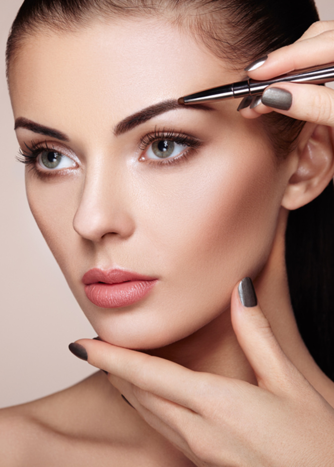  قلم الحواجب من ديور Dior Ultra-Fine Precision Brow Styler