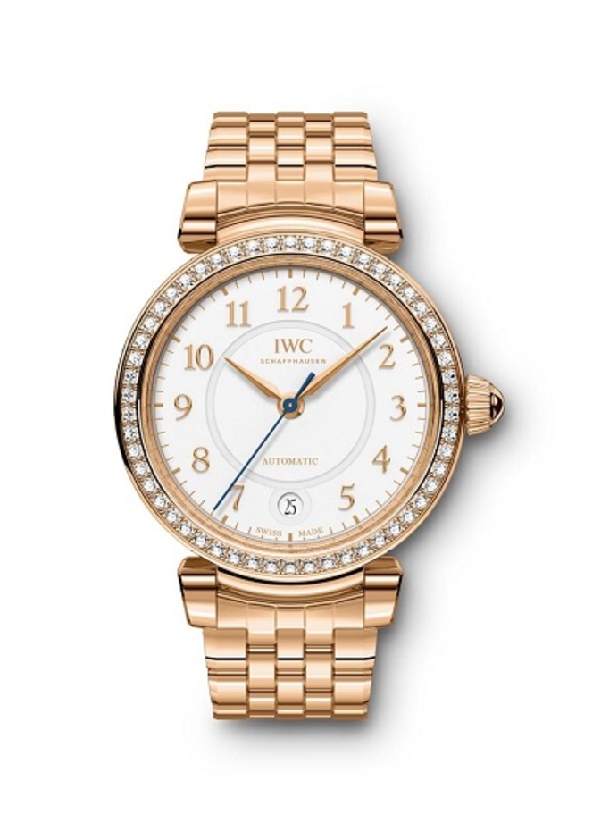 ساعة من أي دبليو سي IWC