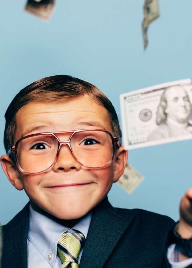  مصروف المدرسة هو مصروف يومي تحدده الأسرة بما يتناسب مع عمر واحتياجات الطفل