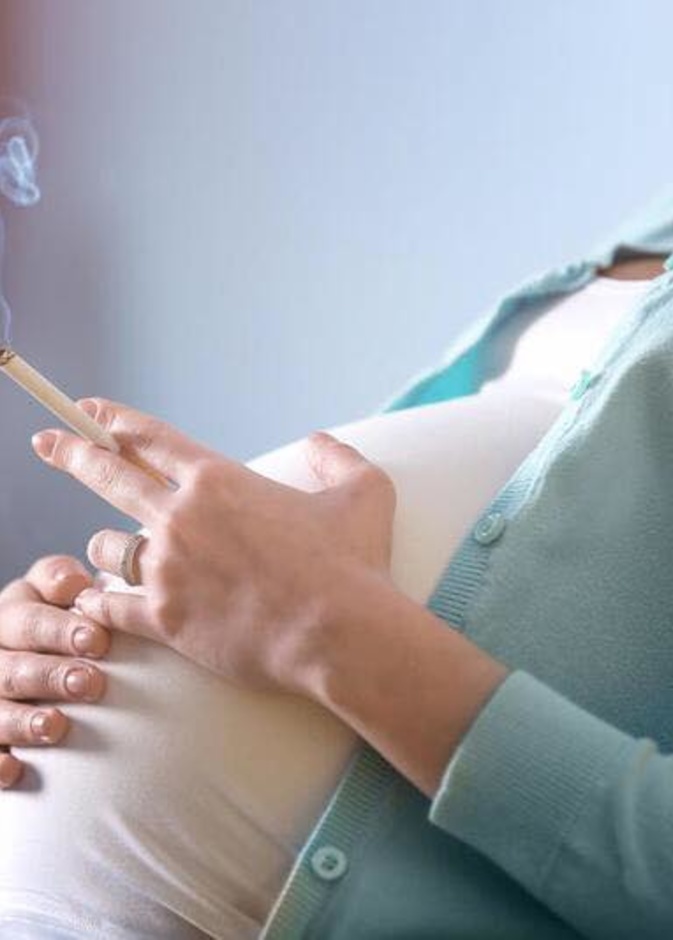 تأثير التدخين على المرأة الحامل