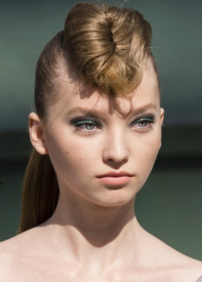  مكياج عيون باللون الأخضر لشتاء 2019 من دار شانيل Chanel