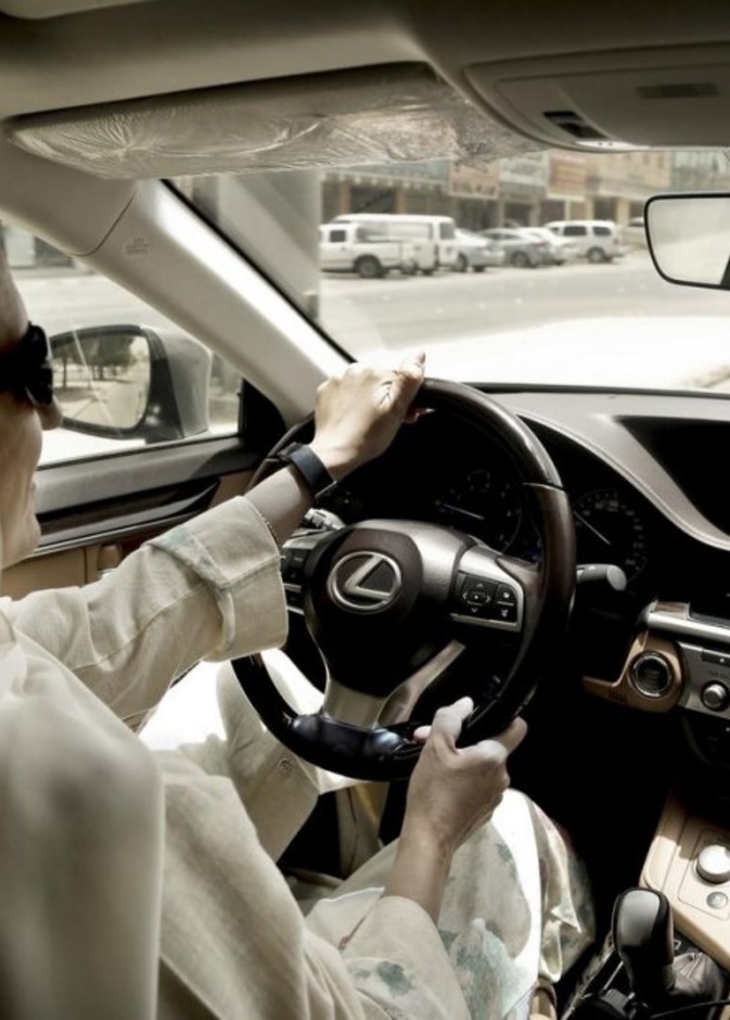 في الظروف المناخية المضطربة يتوجب ترك مسافة أمنة أكبر