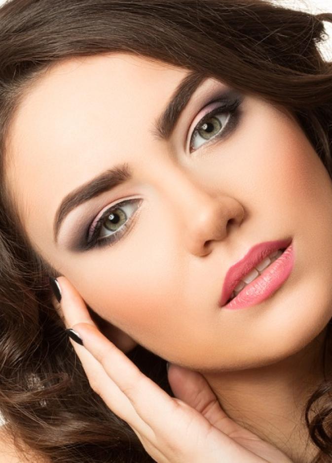 الحواجب الجميلة تمنحك اطلالة شابة وجميلة