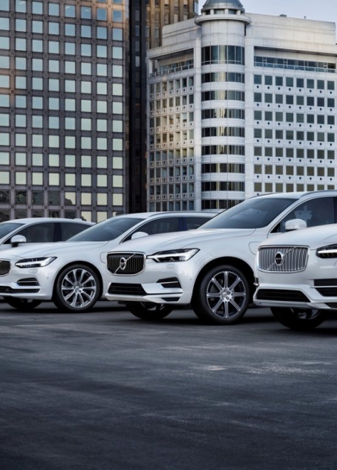 فولفو عتمد أساليب جديدة لتعريف العملاء بسياراتها وخدماتها