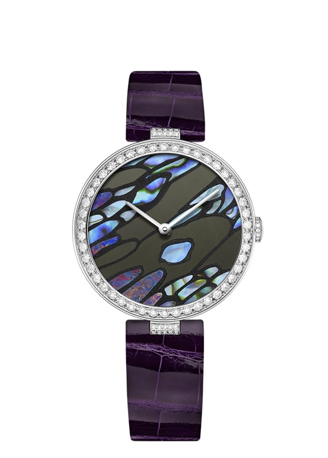 ساعة شوبارد من الذهب والجلد