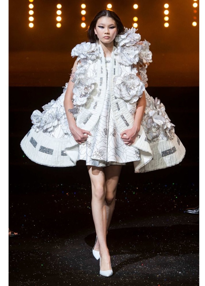 حذاء من viktor & rolf