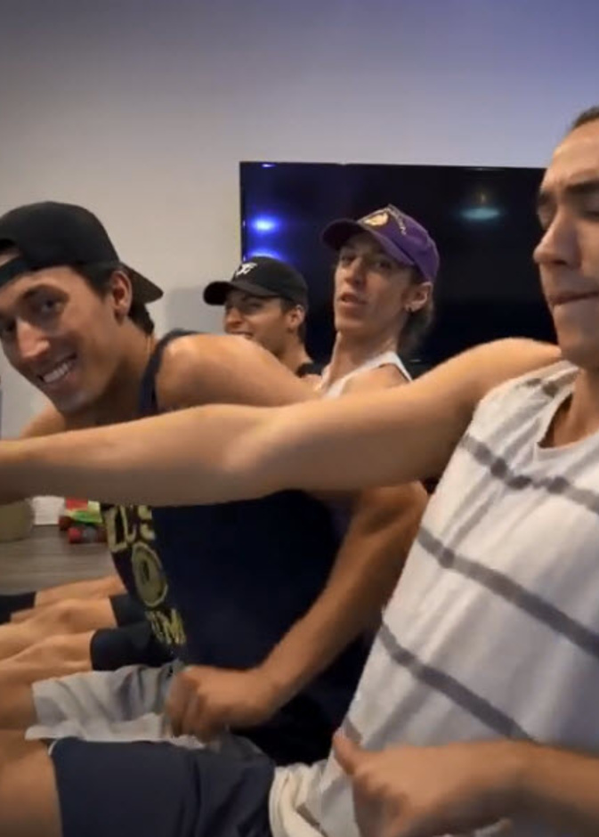  تحدي زووم يتجاوز الشباب إلى الحيوانات