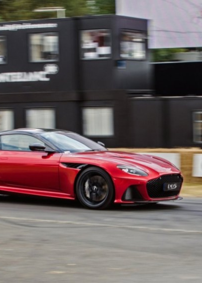 سعر سيارة أستون مارتن الجديدة يبدأ من 275 ألف يورو