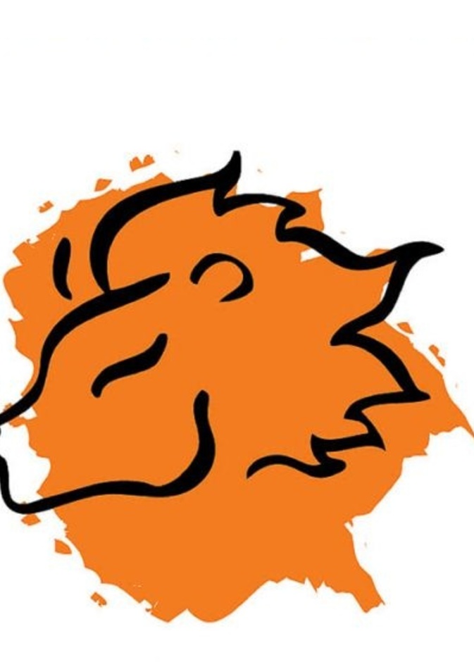 يحبّ مساعدة من حوله مهما تطلّب الامر من جهد ووقت