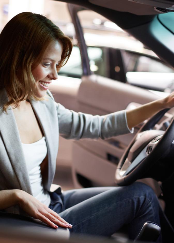  امتلاك سيارات بميزات قوة محرك قد يشكل خطراً على السائقة المبتدئة