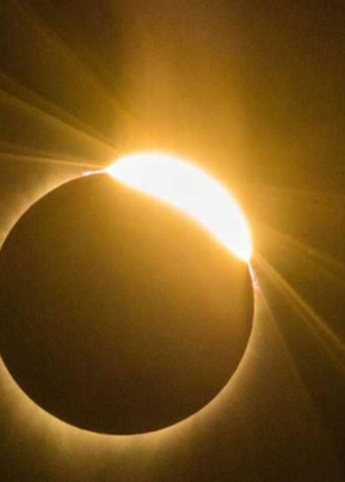 العالم شهد آخر كسوف للشمس في 2018