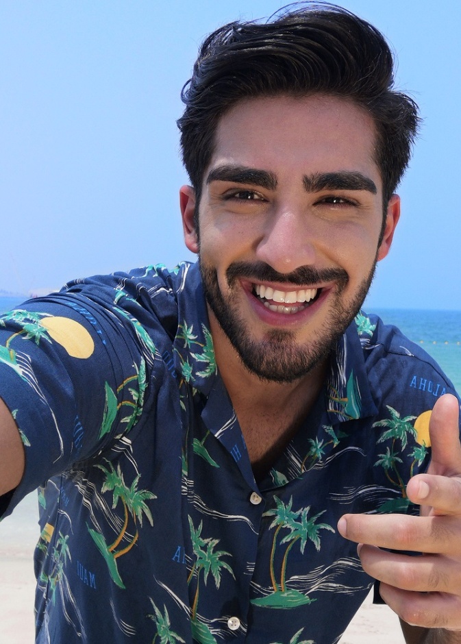 صور سيلفي عالية الجودة بفضل الكاميرا الأمامية المزدوجة المعززة بالذكاء الاصطناعي