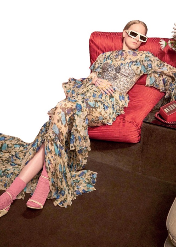 إطلالة من Elie Saab