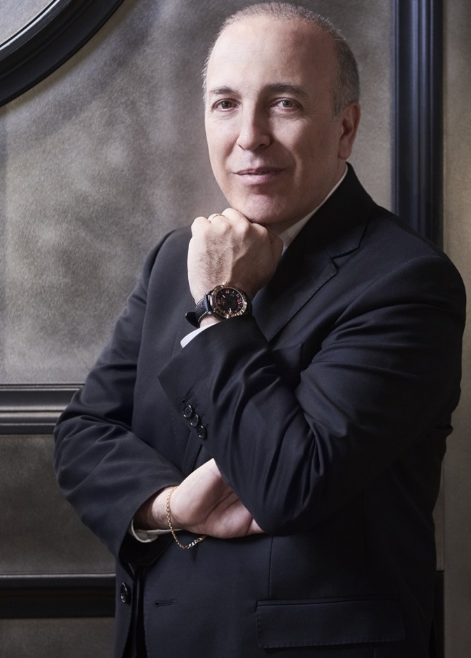  الرئيس التنفيذي للدار الإيطالية للساعات "دومينيكو أوليفيري" Domenico Oliveri