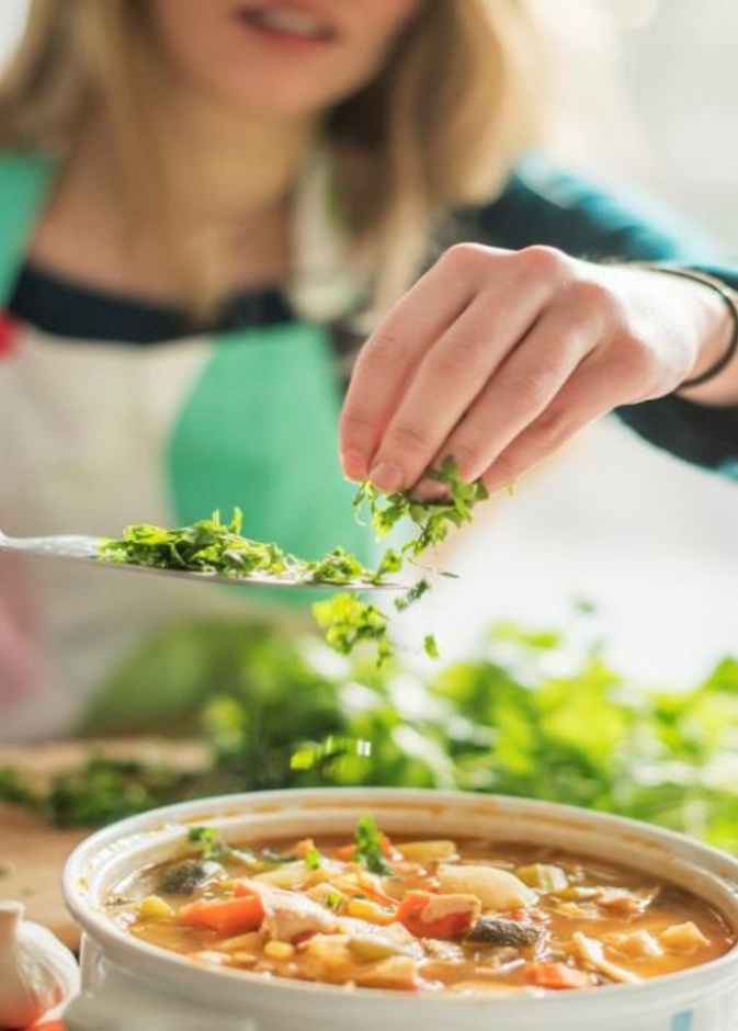 رجيم شوربة الخضار لا يلزم العروس بكميات محددة ولكن لابد من استشارة الطبيب المختص