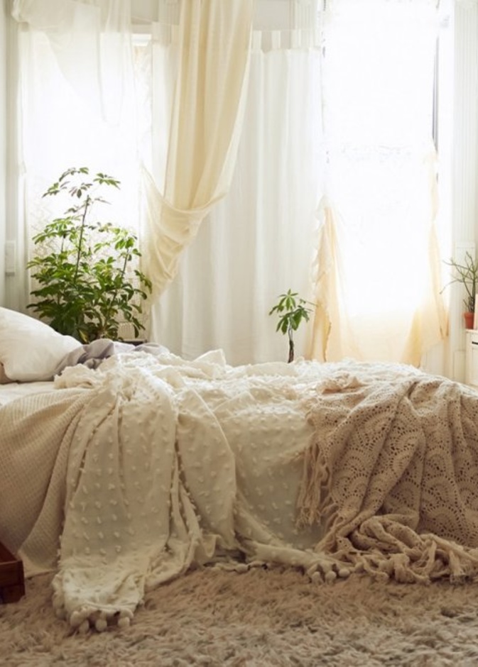 سجادة مميزة في ديكور غرفة نوم بالستايل البوهيمي