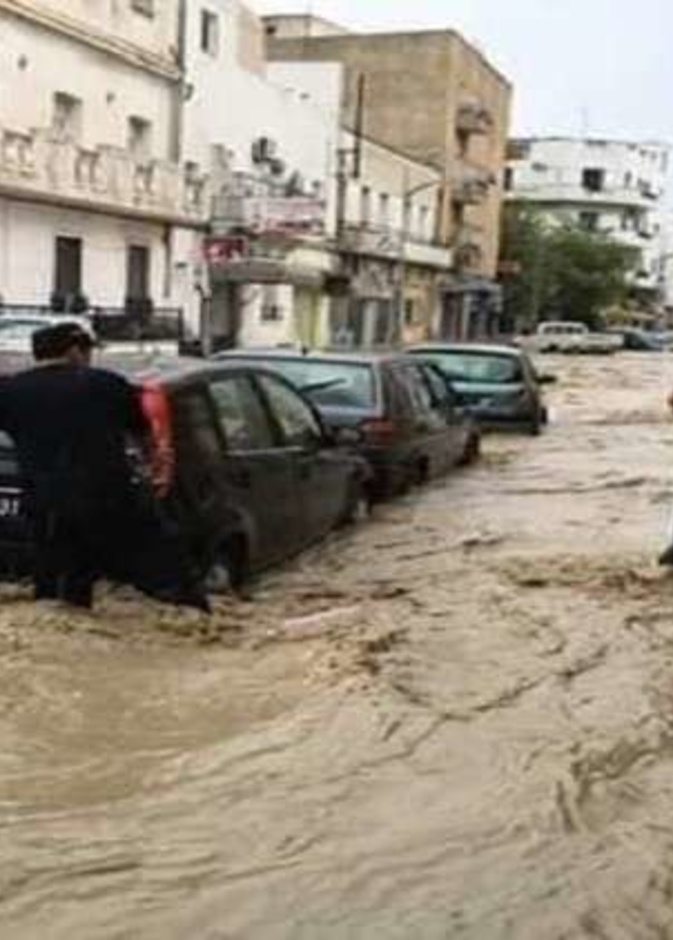 الجيش يتدخل لإنقاذ سكان بنزرت من الفيضانات الجارفة