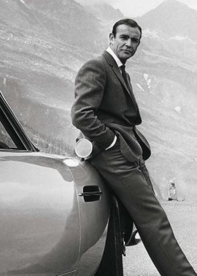 من فيلم جيمس بوند