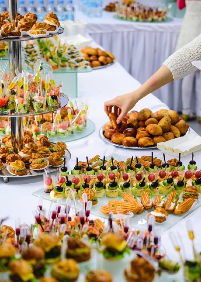 نوعي ايضا باصناف الحلوى لتناسب كل المدعوين