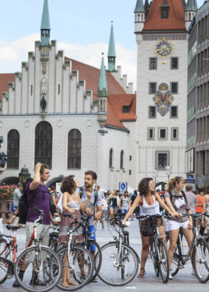 من سوق Viktualienmarkt