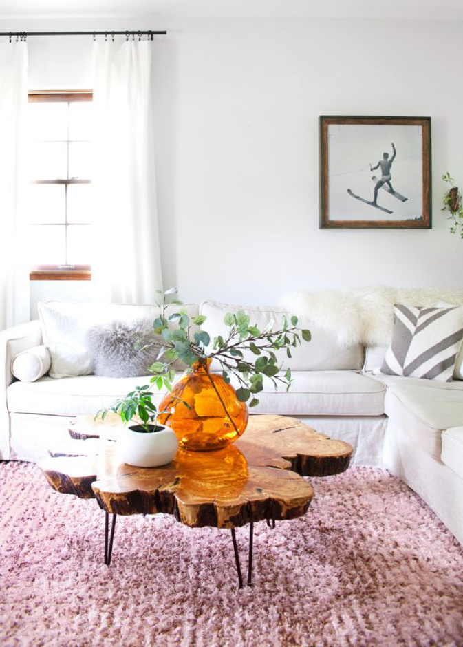 وعاء يحمل زينة لطاولة غرفة معيشة مميزة