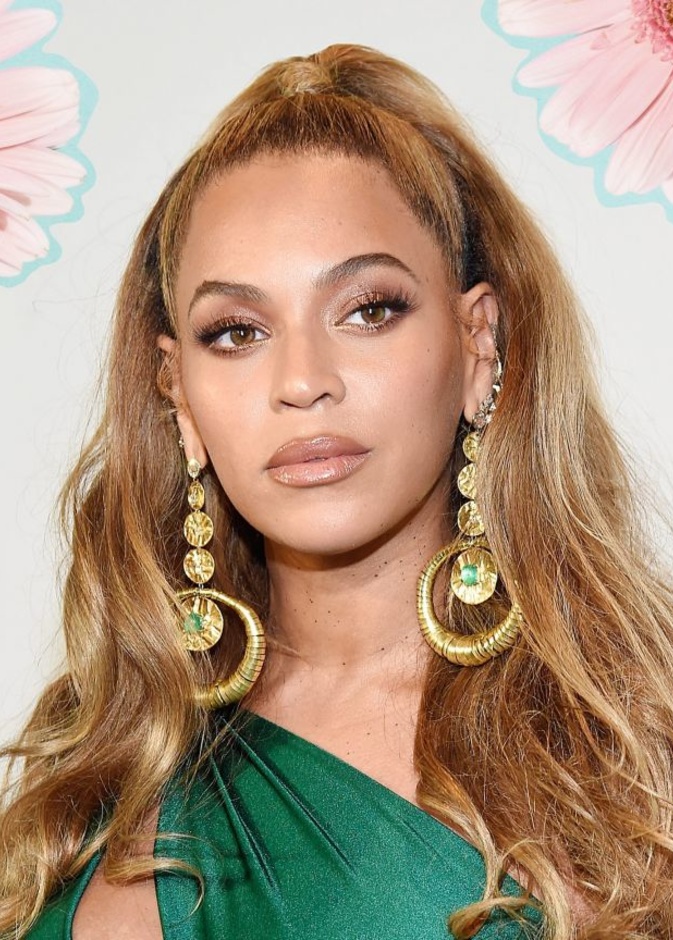 بيونسيه ترتدي مجوهرات من لورين شوارتز Lorraine Schwartz