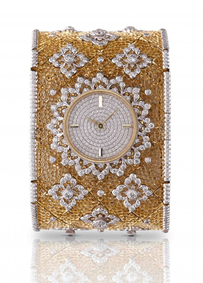 ساعة من هاري ونستون Harry Winston