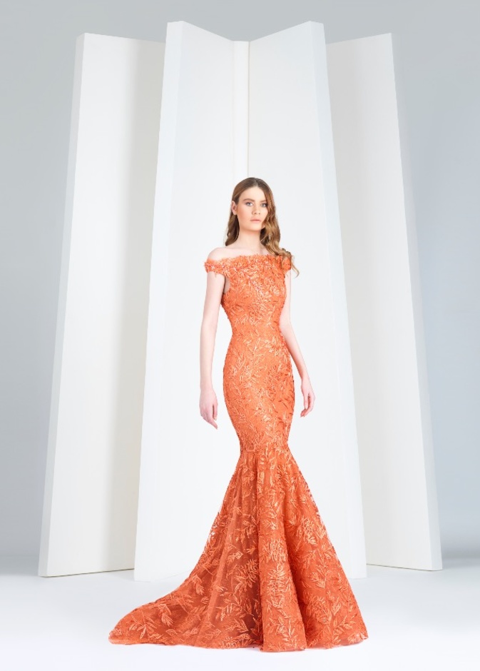 إطلالات فخمة و راقية بفساتين الخطوبة من احدث مجموعة للمصمم اللبناني زهير مراد